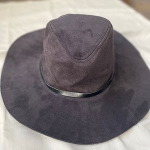 BCBG MAXAZRIA Black Hat- NWT